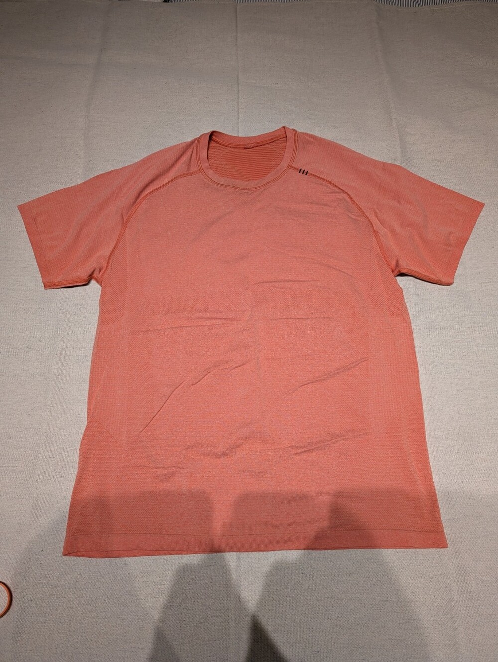Lululemon workout t shirt mens L